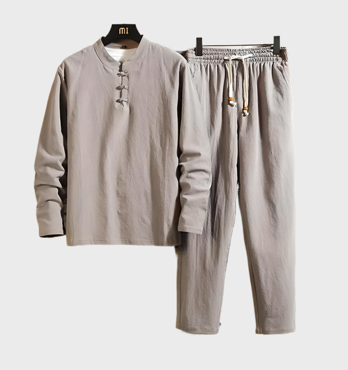 Stylish Round Neck Sweater and Matching Pants Set for Men