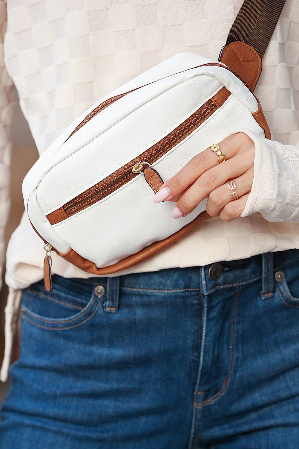 Elegant White Crossbody Bag For Women